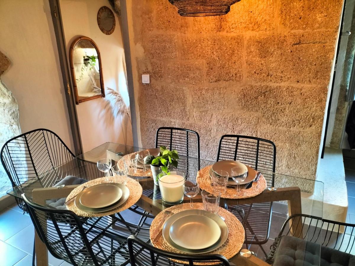 Belle maison village, proche Pont du Gard, toit terrasse, baby-foot... Vers-Pont-du-Gard Extérieur photo